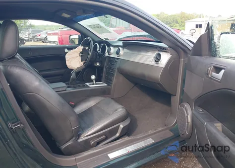 2008 Ford Mustang Gt из США, поврежденный, VIN 1ZVHT82H185190852